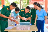 Bàn giao 23 bộ hài cốt liệt sĩ cho Bộ tư lệnh TPHCM để xác định danh tính