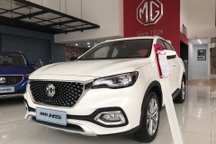 MG HS giảm giá 180 triệu đồng, tăng sức cạnh tranh trước Honda CR-V, CX-5