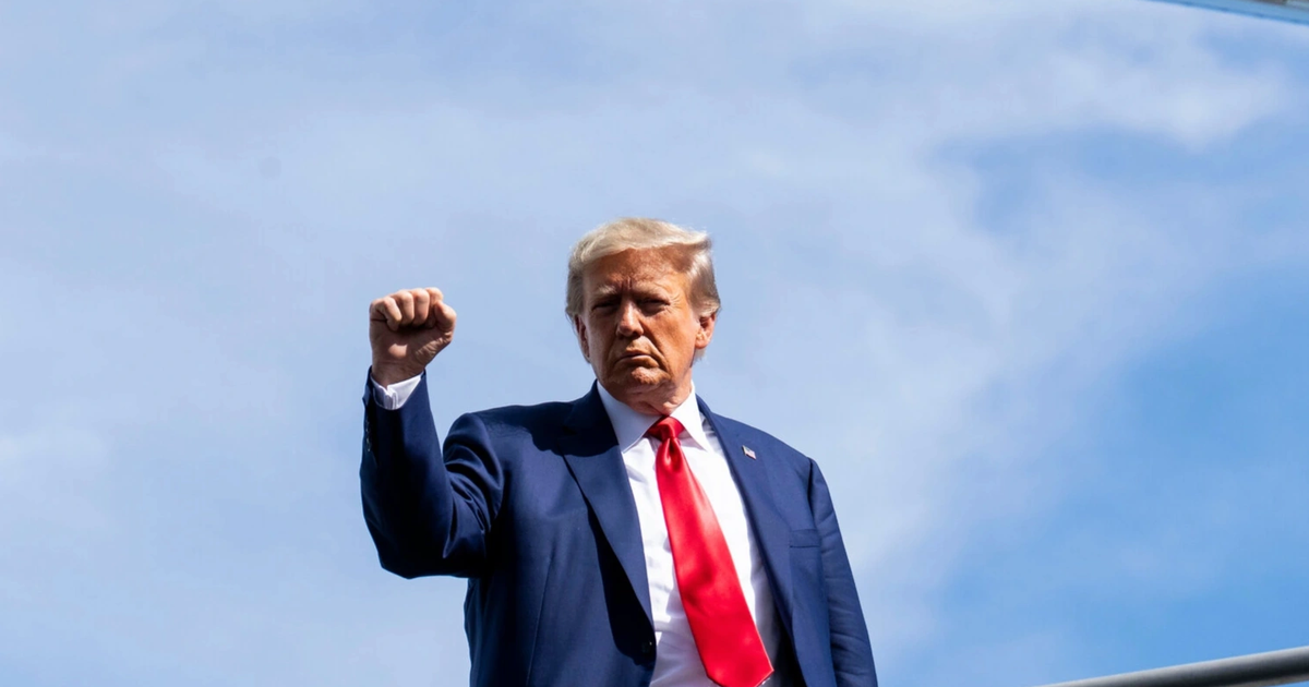 Ông Trump tuyên bố sẽ ra tòa để bảo vệ danh dự | Báo Dân trí