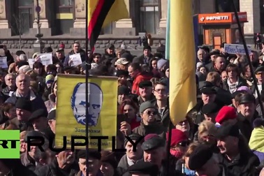 Người Ukraine tuần hành đòi thả phi công bị Nga bắt giữ