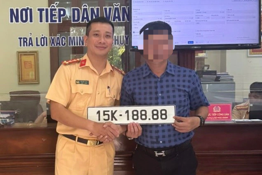 Biển 30K-568.88 Hà Nội đã tìm được chủ nhân với giá 535 triệu đồng - 2 Biển 30K-568.88 Hà Nội đã tìm được chủ nhân với giá 535 triệu đồng - 2