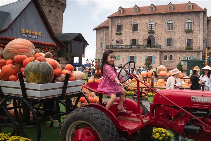 Vé cáp treo lên Bà Nà chơi Happy Halloween giảm còn 300.000 đồng, dành cho du khách Miền Trung, Tây Nguyên - Ảnh 6. Vé cáp treo lên Bà Nà chơi Happy Halloween giảm còn 300.000 đồng, dành cho du khách Miền Trung, Tây Nguyên - Ảnh 6.