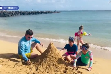 Bỏ việc để đưa con đi khắp thế giới, cặp đôi quay về nhà chỉ sau 3 tháng