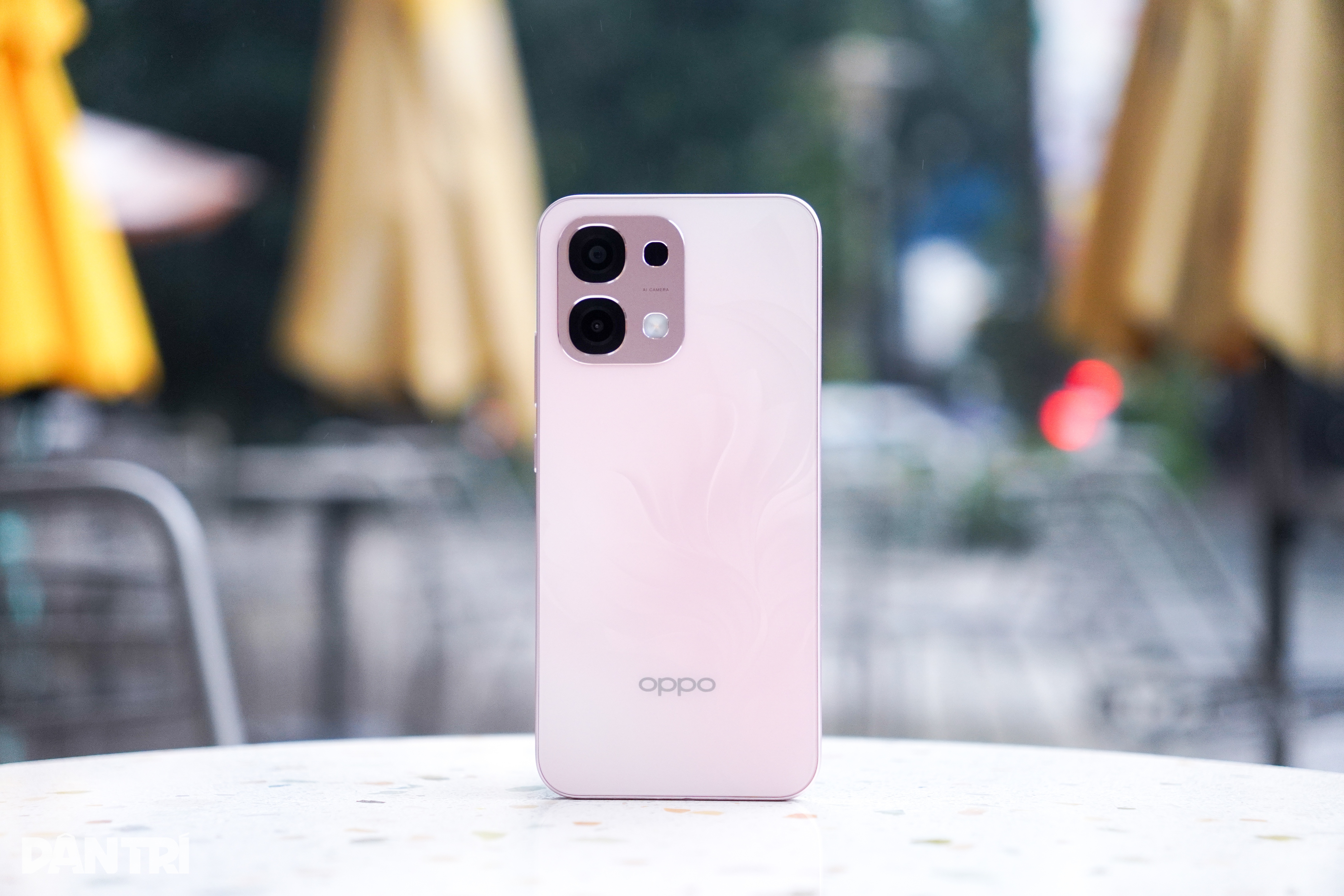 Đánh giá OPPO A6 Pro: Thiết kế mỏng nhẹ, pin khỏe, camera còn hạn chế - 15