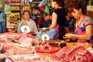 Bày thịt động vật ở nhiệt độ thường, chỉ được bán trong vòng 8 giờ 