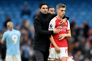 HLV Mikel Arteta hài lòng khi Arsenal không thua trên sân Man City