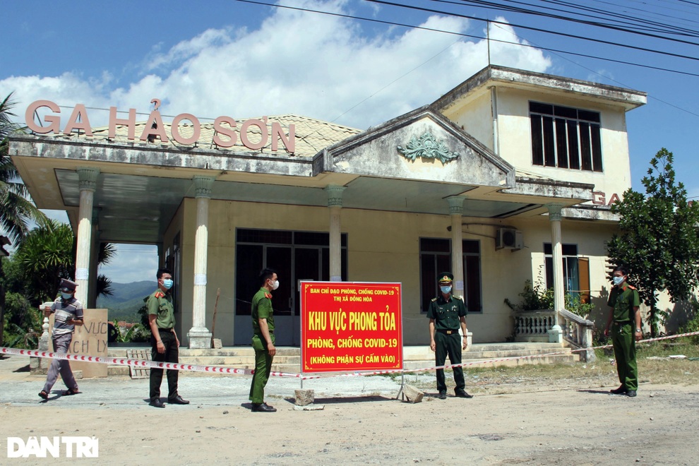 Phú Yên: Mẹ là F1 âm tính, nhưng con gái 2 tuổi F2 lại mắc Covid-19 - 1 Phú Yên: Mẹ là F1 âm tính, nhưng con gái 2 tuổi F2 lại mắc Covid-19 - 1