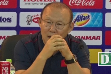 HLV Park Hang Seo trả lời báo chí trước khi sang Thái Lan dự King’s Cup