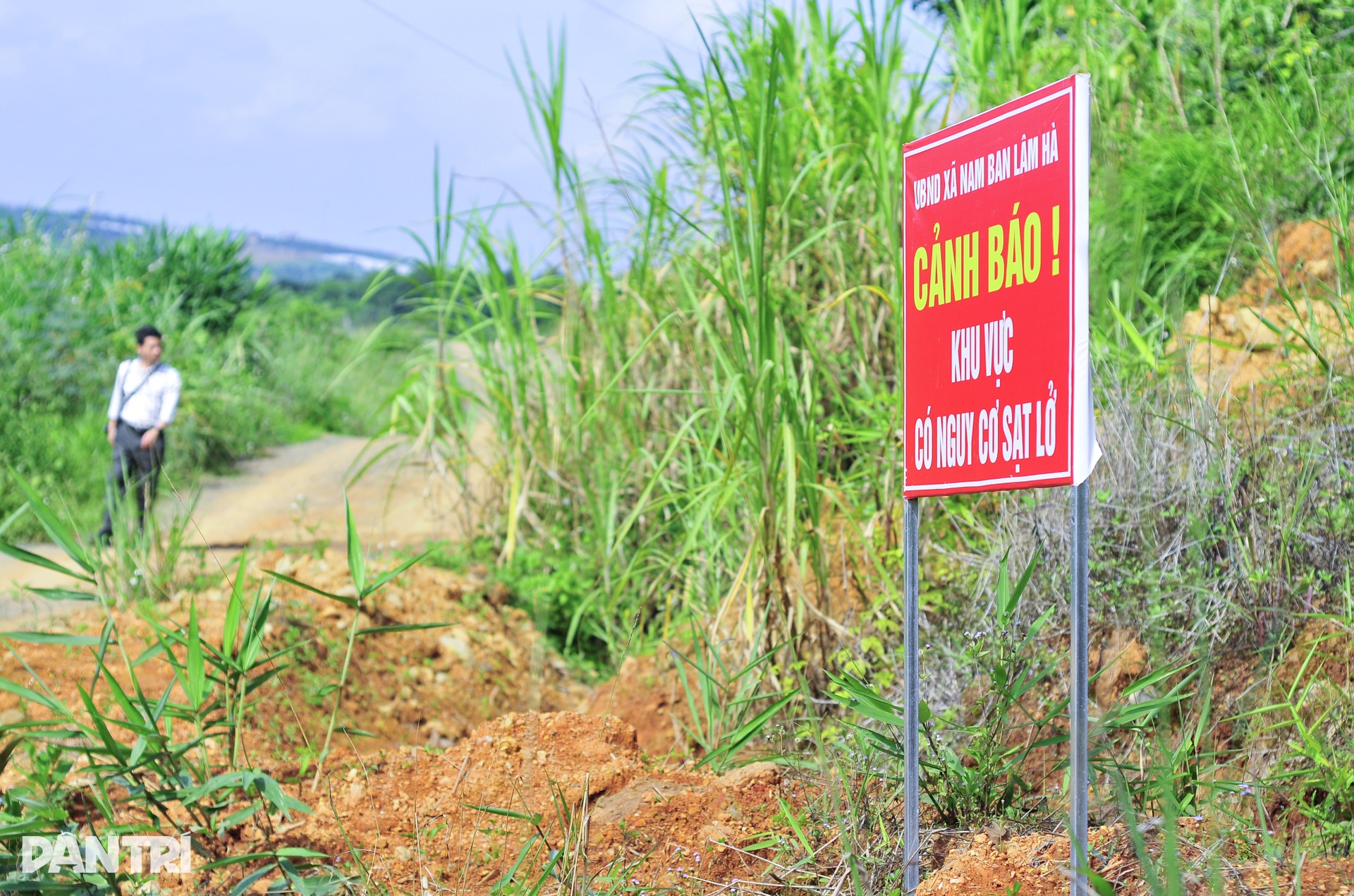 Hồ chứa nước trăm tỷ ở Lâm Đồng nứt vỡ, nguy cơ tiền mất, công trình nát - 11 Hồ chứa nước trăm tỷ ở Lâm Đồng nứt vỡ, nguy cơ tiền mất, công trình nát - 11