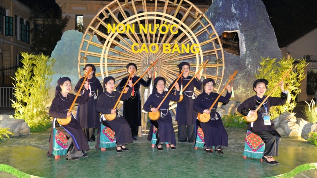 Khai mạc Ngày hội du lịch Non nước Cao Bằng 2023 ở Hà Nội - 1 Khai mạc Ngày hội du lịch Non nước Cao Bằng 2023 ở Hà Nội - 1