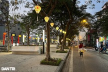 Phiên chợ Tết ở phường Trúc Bạch