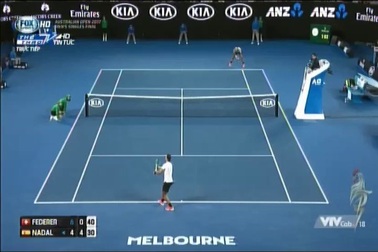 Fererer bẻ game 5 (set 2) trước Nadal