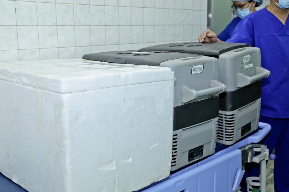 Đêm trắng không ngủ và cuộc chạy đua ghép tạng cứu 7 người ở 3 miền Tổ quốc - 4 Đêm trắng không ngủ và cuộc chạy đua ghép tạng cứu 7 người ở 3 miền Tổ quốc - 4