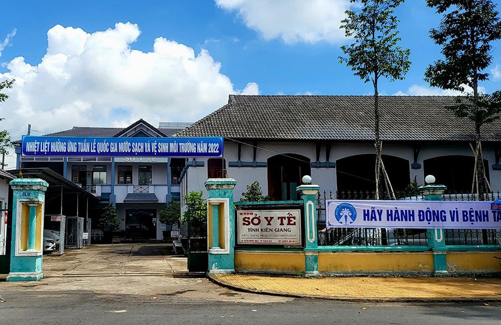 Phó Giám đốc Sở Y tế tỉnh Kiên Giang bị kỷ luật - 1 Phó Giám đốc Sở Y tế tỉnh Kiên Giang bị kỷ luật - 1