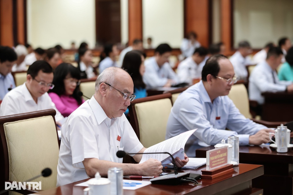 Phẫu thuật thẩm mỹ chui trong nhà trọ, khách sạn để né cơ quan chức năng - 2 Phẫu thuật thẩm mỹ chui trong nhà trọ, khách sạn để né cơ quan chức năng - 2