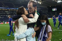 HLV Thomas Tuchel bị Chelsea sa thải vì những bê bối đời tư