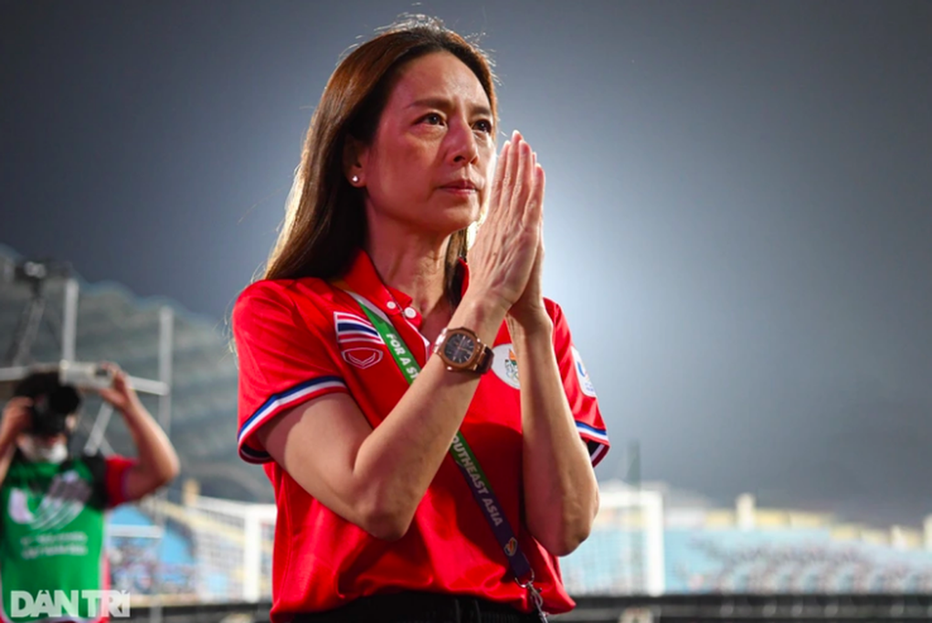Vừa nhậm chức Chủ tịch, Madam Pang có quyết định lạ với bóng đá Thái Lan - 1 Vừa nhậm chức Chủ tịch, Madam Pang có quyết định lạ với bóng đá Thái Lan - 1