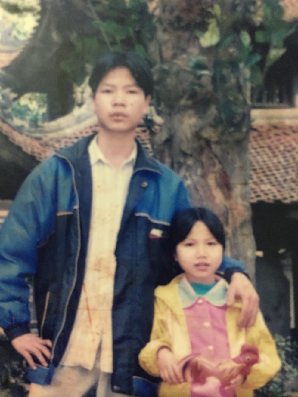 Nước mắt anh em người phụ nữ từng đổ vỡ trong đám cưới lần 2 - 2 Nước mắt anh em người phụ nữ từng đổ vỡ trong đám cưới lần 2 - 2
