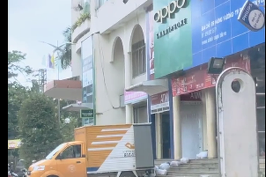 Clip “Nhân viên vận chuyển ném hàng thô bạo” gây phẫn nộ tuần qua