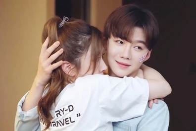 Gen Z rộ trào lưu "yêu tạm bợ": Cuối năm hẹn hò, đầu năm sau chia tay