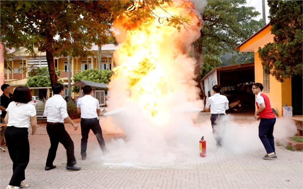 Triển khai khẩn công tác phòng, chống khủng bố tại trường học ở TPHCM - 2 Triển khai khẩn công tác phòng, chống khủng bố tại trường học ở TPHCM - 2