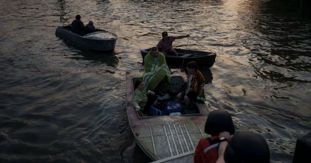 Vụ vỡ đập chiến lược ở Kherson: 24 ngôi làng ngập nước, 17.000 dân di tản - 13