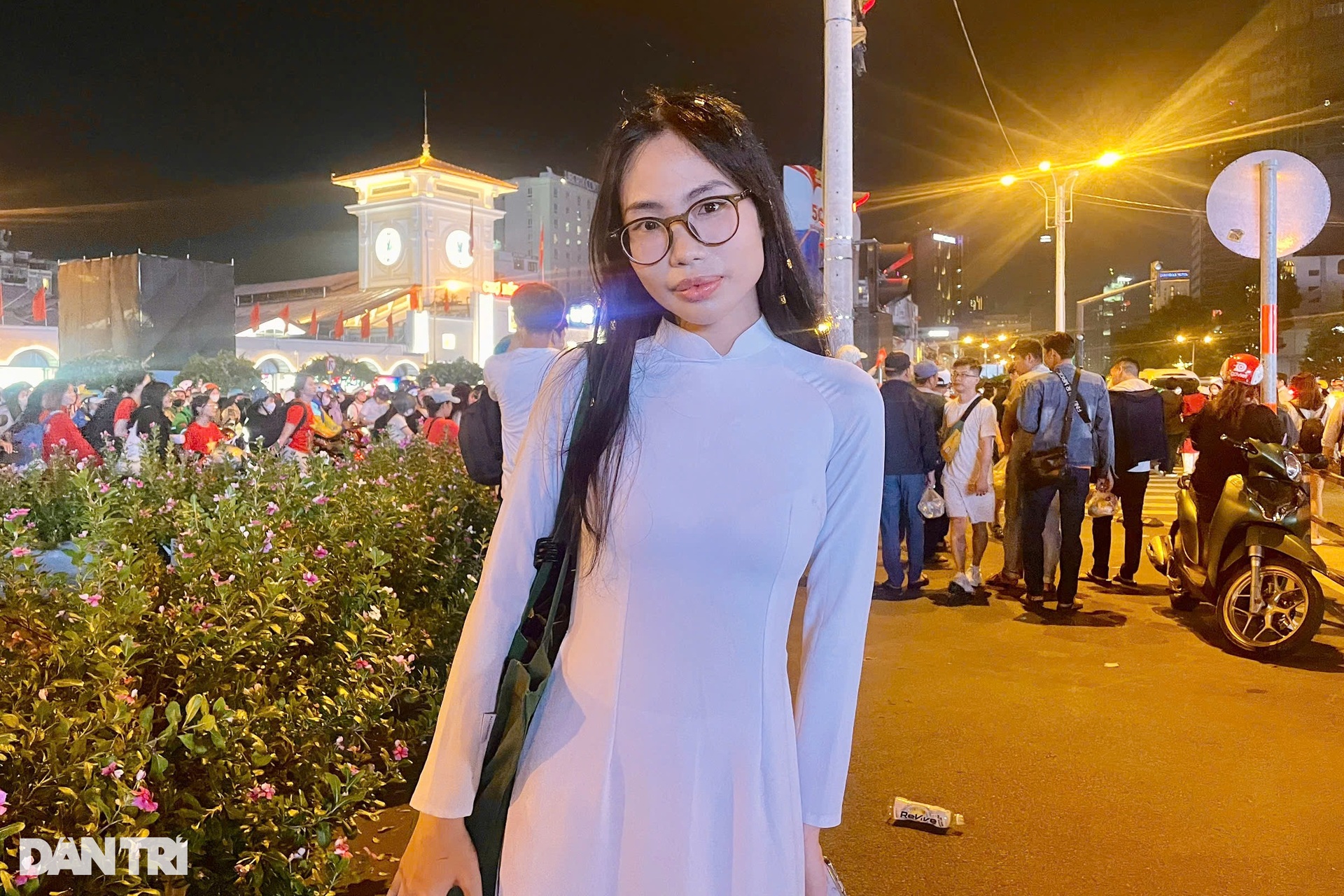 Chắc không còn lần nào trong đời tôi được chứng kiến khoảnh khắc lịch sử này nữa... - 9 Chắc không còn lần nào trong đời tôi được chứng kiến khoảnh khắc lịch sử này nữa... - 9