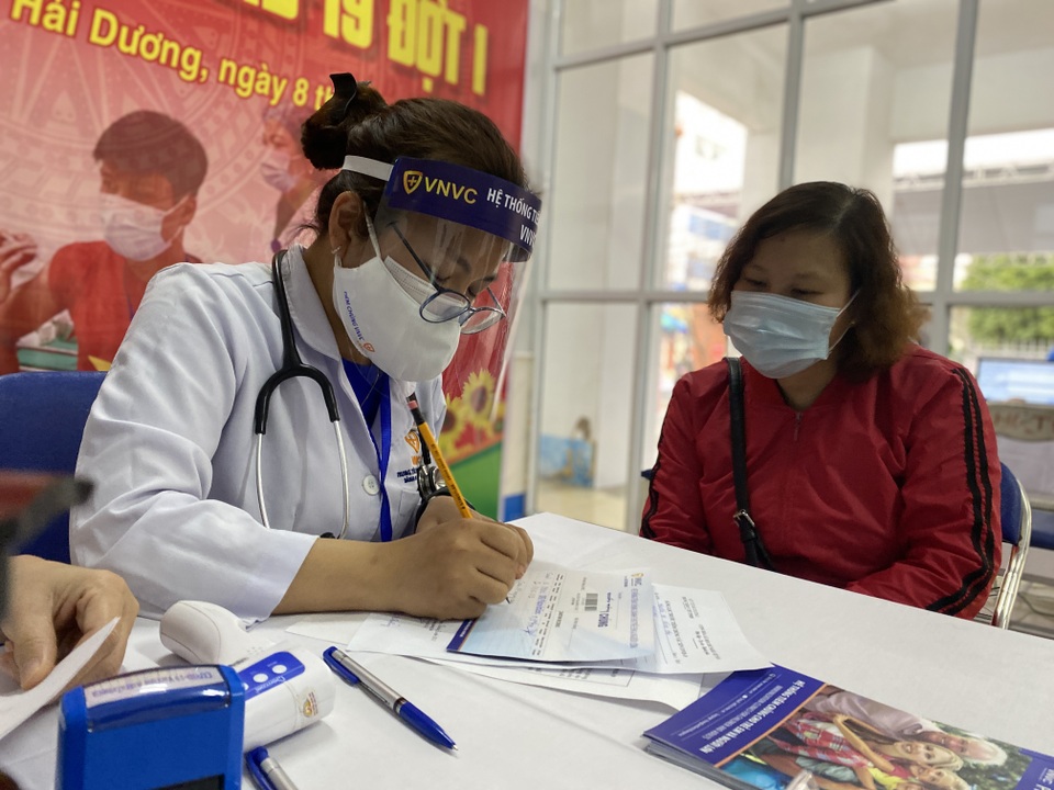 Việt Nam chưa ghi nhận hiện tượng đông máu sau tiêm vắc xin của AstraZeneca - 2 Việt Nam chưa ghi nhận hiện tượng đông máu sau tiêm vắc xin của AstraZeneca - 2