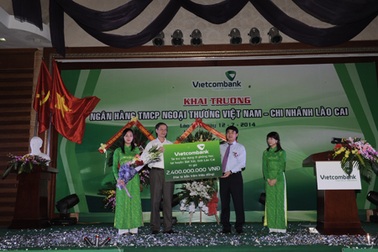 Vietcombank tài trợ 2,4 tỷ đồng xây dựng 8 phòng học cho xã nghèo tại huyện Bát Xát, tỉnh Lào Cai 