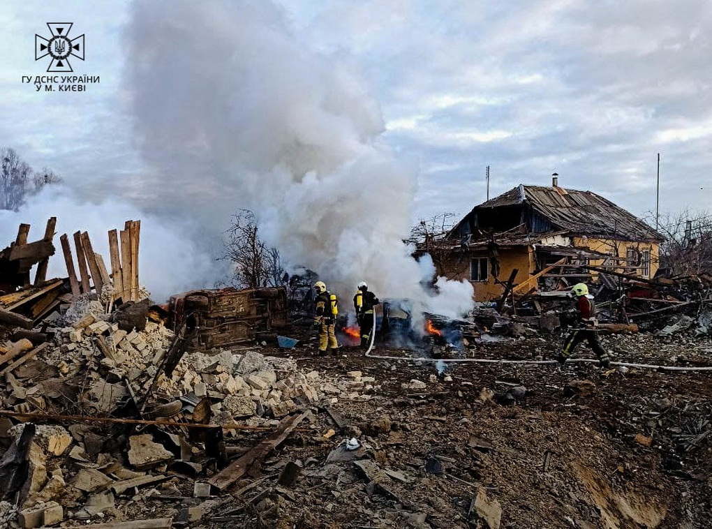 Tình báo Anh dự đoán Nga tăng cường tập kích Ukraine dịp năm mới - 1 Tình báo Anh dự đoán Nga tăng cường tập kích Ukraine dịp năm mới - 1