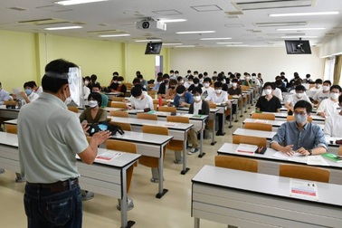 Nhật Bản: Chuyển dần sang hình thức giảng dạy trực tiếp