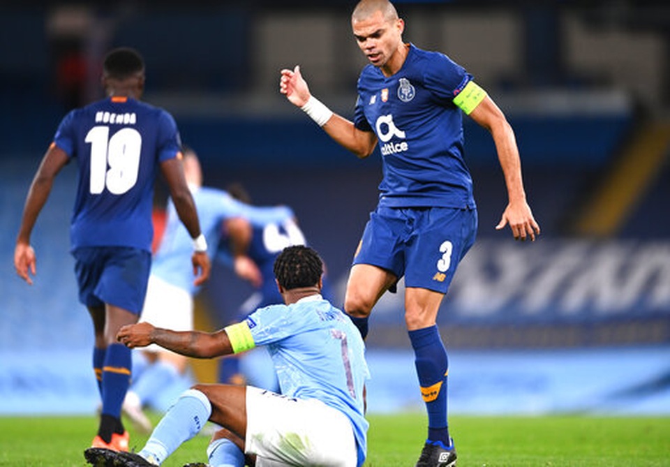 Man City ngược dòng đánh bại Porto tại Etihad - 3