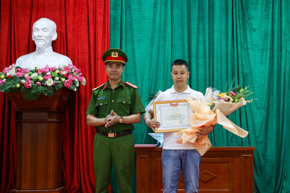 Sống đẹp ở Hà Nội (Kỳ 3): Ra ngõ gặp anh hùng! - 2 Sống đẹp ở Hà Nội (Kỳ 3): Ra ngõ gặp anh hùng! - 2