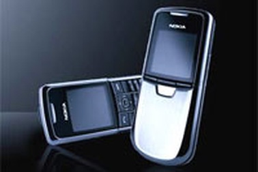 Nokia 8800 đoạt giải Điện thoại của năm