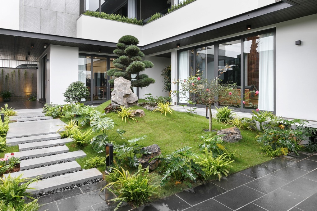 Người phụ nữ giấu chồng con xây riêng căn biệt thự 25 tỷ đồng ở Vĩnh Phúc - 2 Người phụ nữ giấu chồng con xây riêng căn biệt thự 25 tỷ đồng ở Vĩnh Phúc - 2