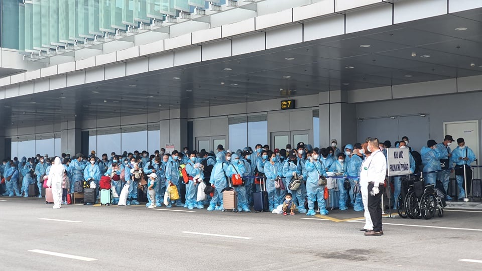 Thí điểm chuyến bay trả phí trọn gói đầu tiên từ nước ngoài về Việt Nam - 2 Thí điểm chuyến bay trả phí trọn gói đầu tiên từ nước ngoài về Việt Nam - 2