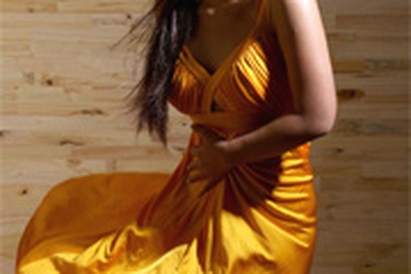 Nhật Thu: Nhan sắc không bị "lép vế"!