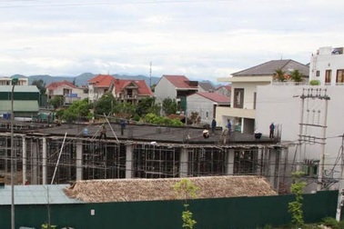 Làm rõ vụ lấy “đất vàng” của dân cho doanh nghiệp xây quán karaoke