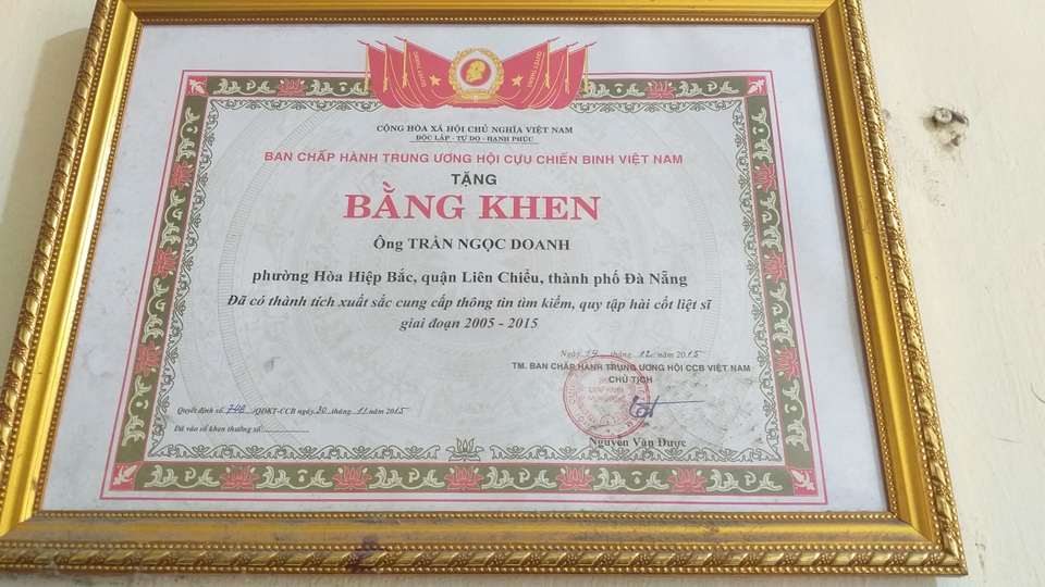 Những bước chân “không mỏi” của người cựu binh trên hành trình tìm mộ đồng đội - 5 Những bước chân “không mỏi” của người cựu binh trên hành trình tìm mộ đồng đội - 5