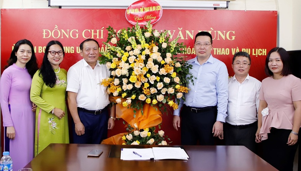 Báo chí Cách mạng Việt Nam: “Mạch nguồn tri thức - Kết nối niềm tin” - 5 Báo chí Cách mạng Việt Nam: “Mạch nguồn tri thức - Kết nối niềm tin” - 5