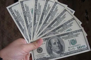 Giá USD lên cao nhất trong 2 tháng 