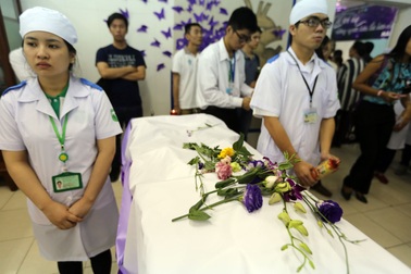 Tri ân người hiến xác cho y học