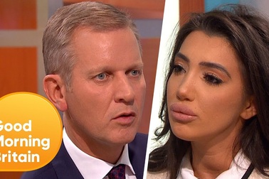 Chloe Khan trả lời phỏng vấn