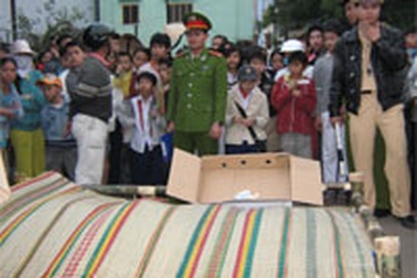 Tàu hỏa cán chết một học sinh câm điếc