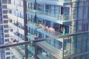 Nga lên tiếng vụ 40 người mẫu khỏa thân trên nhà chọc trời ở Dubai