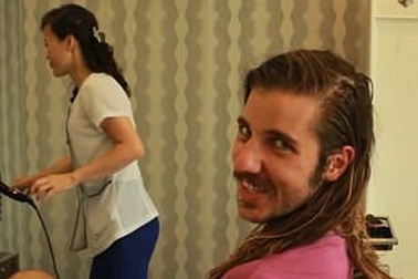 Du khách "lặn lội" đến Triều Tiên để trải nghiệm dịch vụ cắt tóc