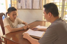 "Giúp" bạn ném đá xe tải để giải quyết tư thù rồi trốn truy nã