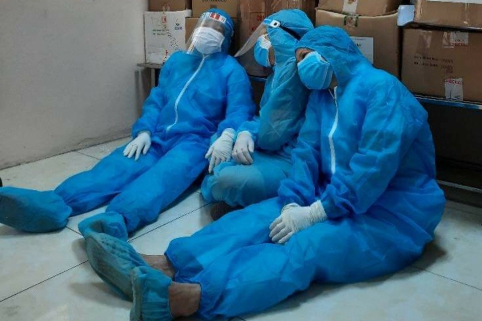 Hình ảnh chuyển ra từ tâm dịch làm nhiều người bàng hoàng cay sống mũi - 1 Hình ảnh chuyển ra từ tâm dịch làm nhiều người bàng hoàng cay sống mũi - 1
