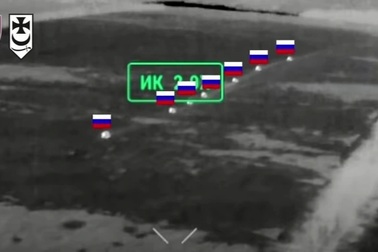 Đoàn tăng thiết giáp Nga oằn mình dưới mưa hỏa lực Ukraine, thiệt hại nặng