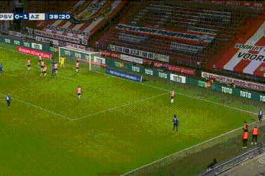 Siêu phẩm từ cú đánh gót điệu nghệ của tuyển thủ Hà Lan